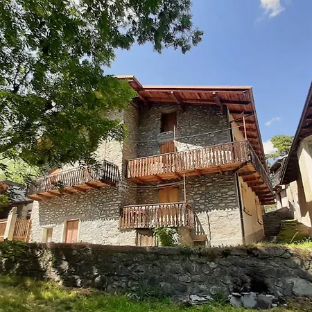 Del Gigante Frassino Apartment *